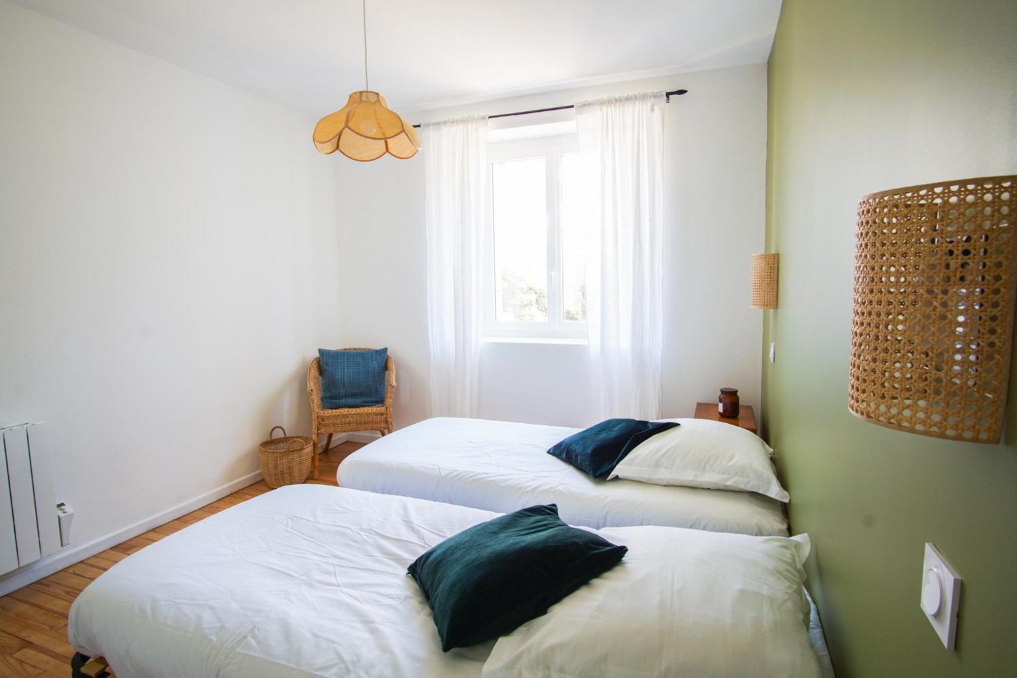 -Le Sentier- Elegant T3 Avec Jardin Proche Mer กงการ์โน ภายนอก รูปภาพ